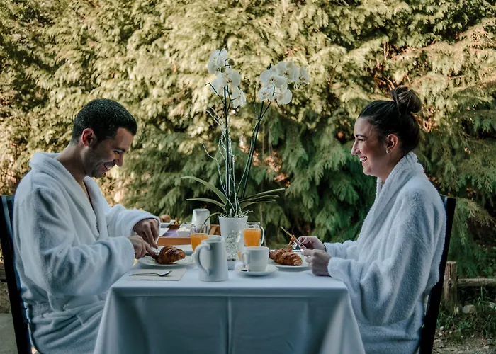 Otel Ellauri - Adults Only