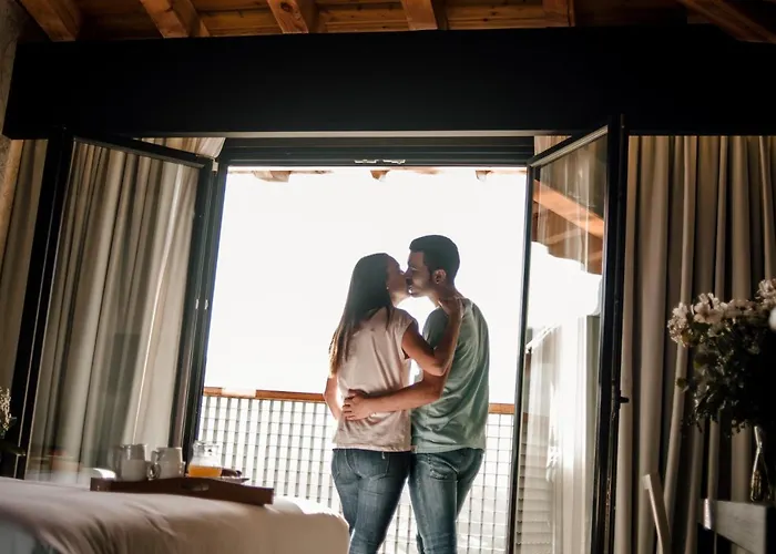 Otel Ellauri - Adults Only